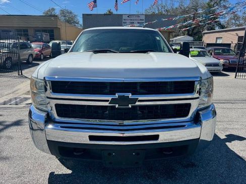 Used 2010 Chevrolet Silverado 2500 LT image 2