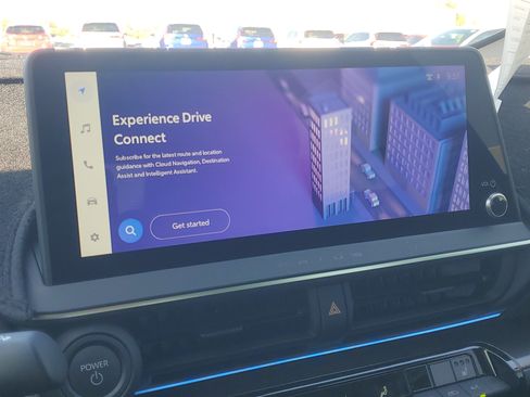 Used 2025 Toyota Prius FWD image 27