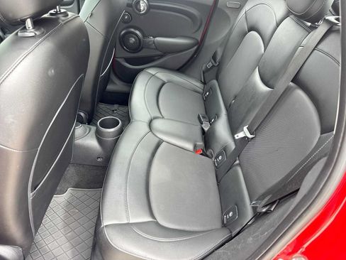 Used 2015 MINI Cooper 4-Door Hardtop FWD image 18