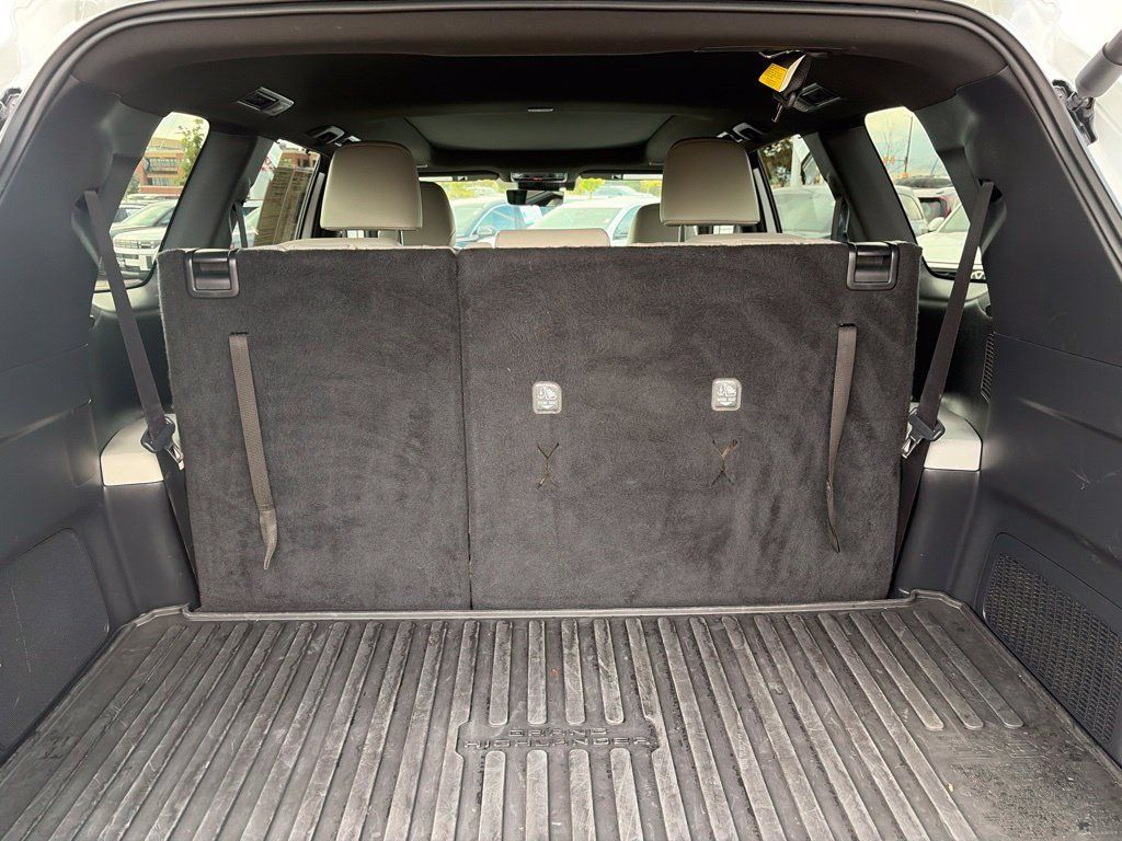 Used 2024 Toyota Grand Highlander AWD Hybrid image 21