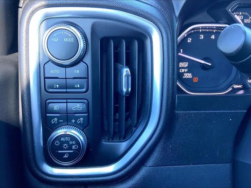 Used 2021 GMC Sierra 1500 AT4 w/ AT4 Preferred Package AWD/4WD image 35