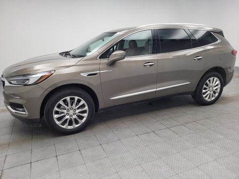Used 2020 Buick Enclave Essence FWD image 2
