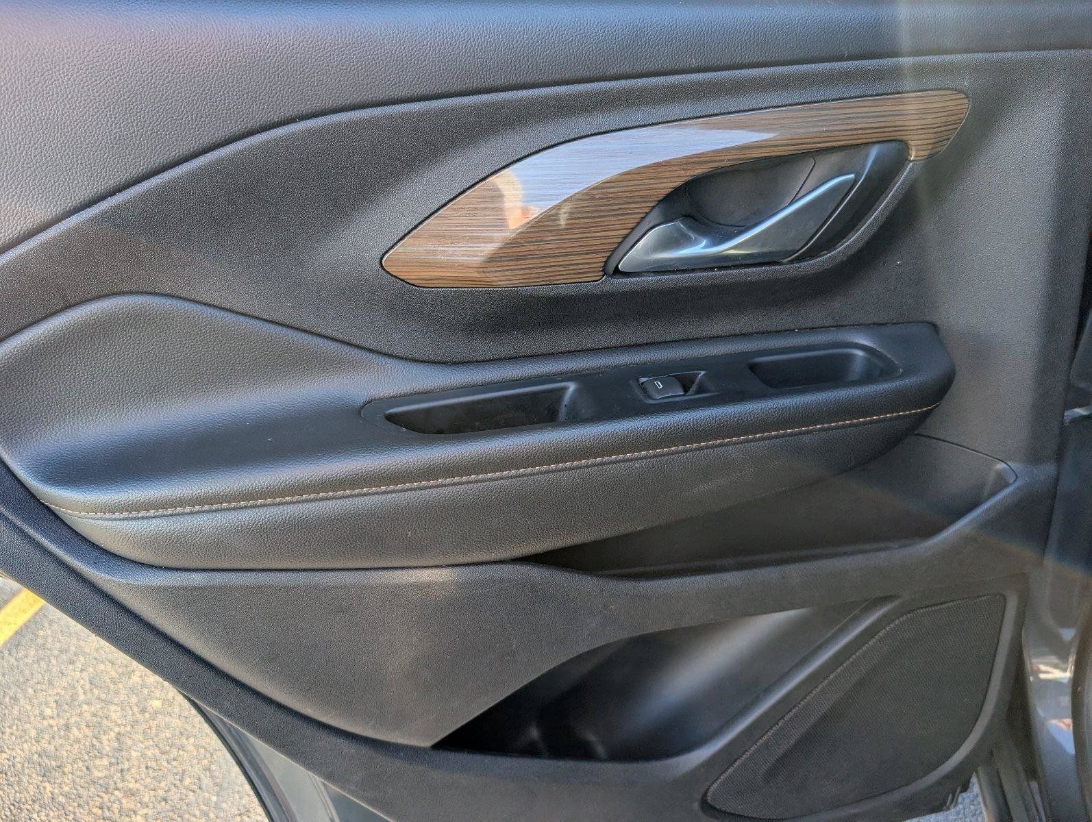 Used 2018 GMC Terrain SLE FWD image 35