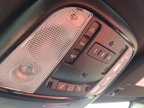 Used 2022 Dodge Durango R/T w/ Blacktop Package image 34