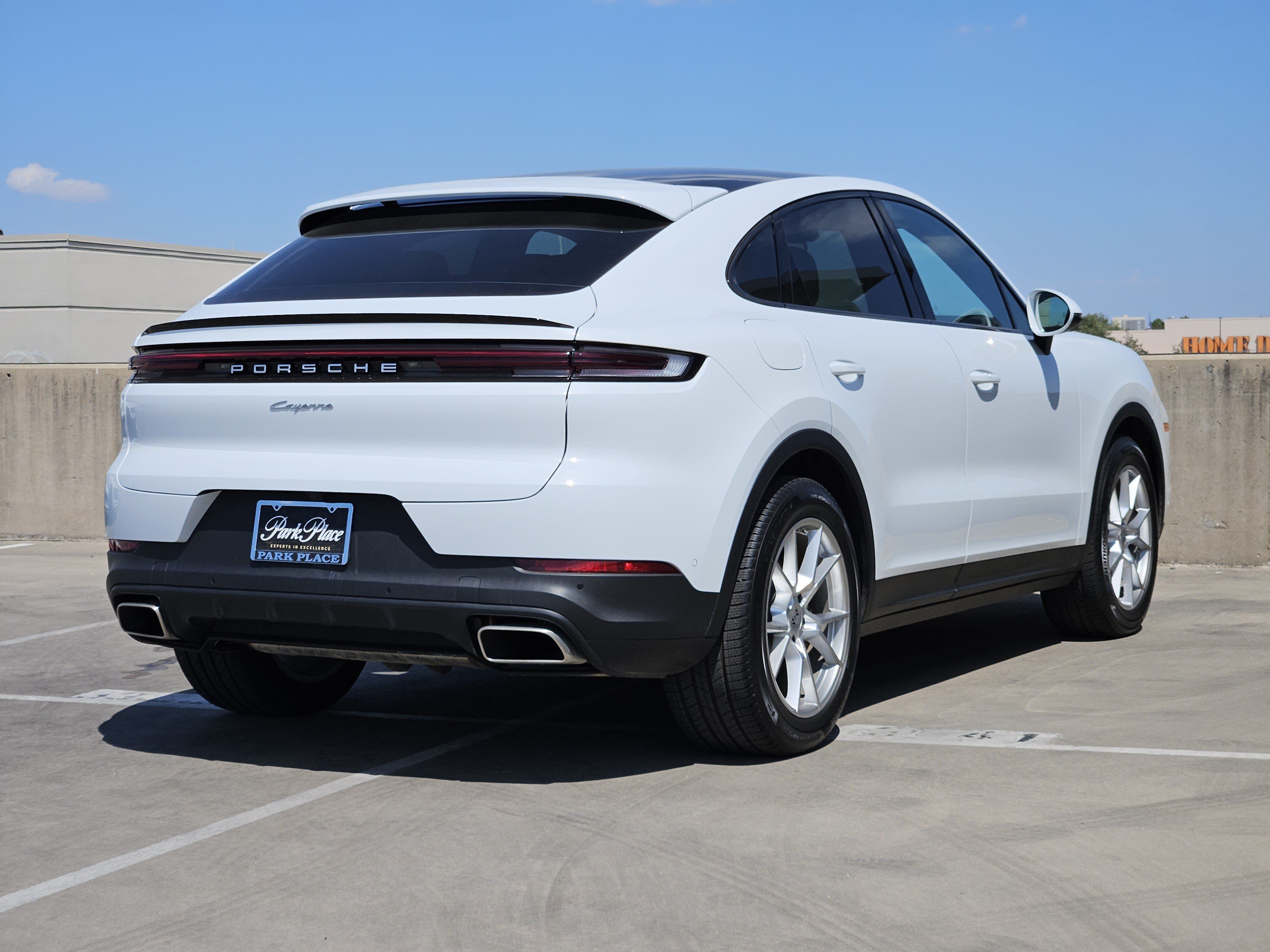 Used 2026 Porsche Cayenne Coupe AWD/4WD image 8