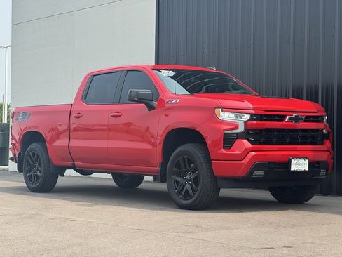 Used 2023 Chevrolet Silverado 1500 RST image 4