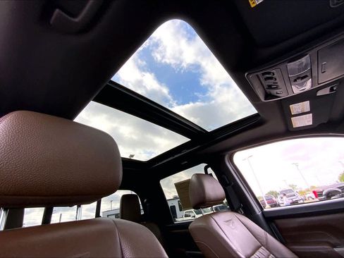 Used 2023 Nissan Titan Platinum Reserve w/ Moonroof Package image 20