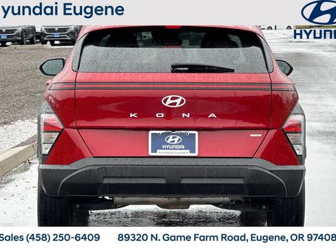 Used 2024 Hyundai Kona SEL image 4