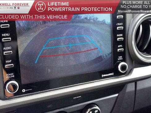 Used 2020 Toyota Tacoma SR5 image 15