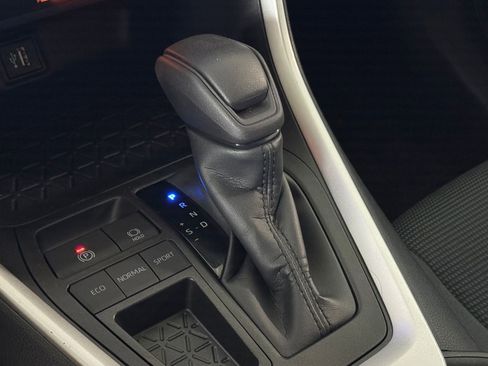 Used 2023 Toyota RAV4 LE image 25