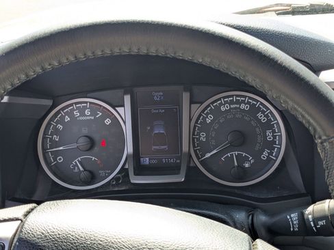 Used 2018 Toyota Tacoma SR5 image 15
