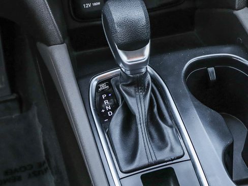Used 2019 Hyundai Santa Fe SE AWD/4WD image 23