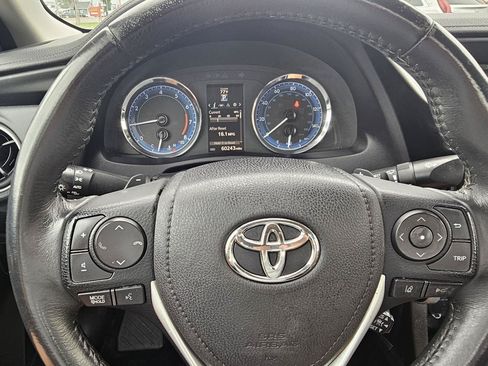 Used 2017 Toyota Corolla SE FWD image 13