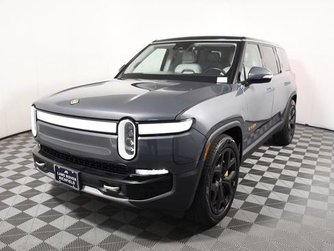 Used 2024 Rivian R1S Adventure AWD/4WD image 1