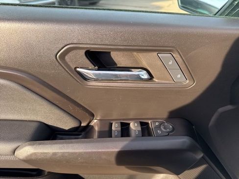 Used 2024 GMC Canyon Elevation w/ Elevation Premium Package image 17