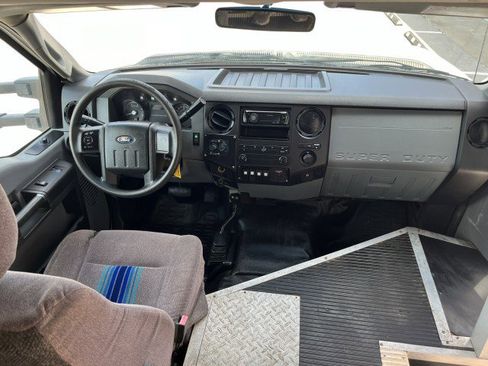 Used 2012 Ford F550 4x4 Regular Cab Super Duty w/ Payload Upgrade Pkg image 7