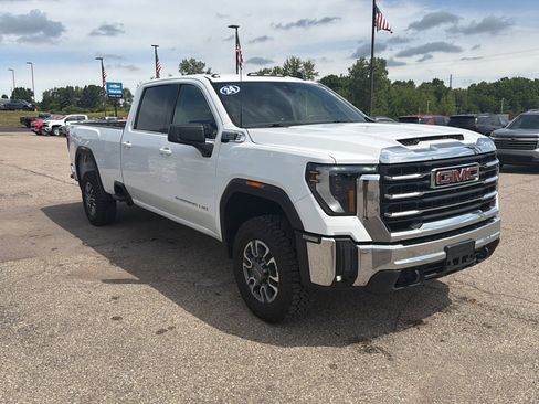 Used 2024 GMC Sierra 2500 SLE w/ SLE Convenience Package AWD/4WD image 3