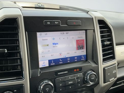 Certified 2021 Ford F250 Lariat w/ Lariat Value Package AWD/4WD image 11