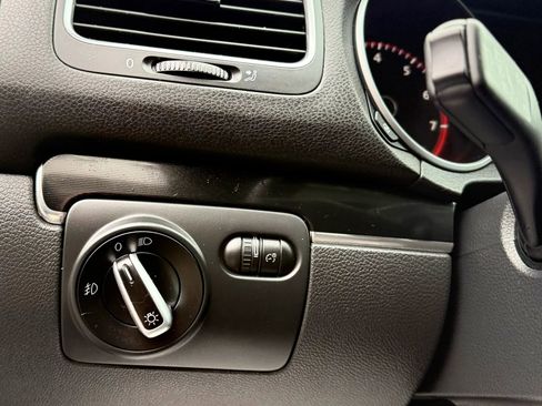 Used 2012 Volkswagen GTI 4-Door FWD image 22