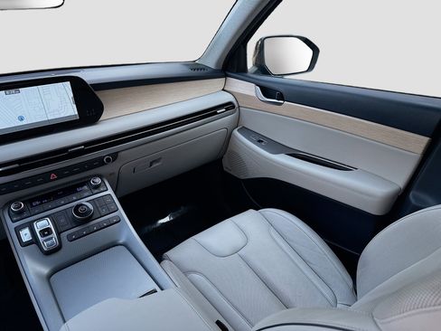 Used 2023 Hyundai Palisade Limited image 21