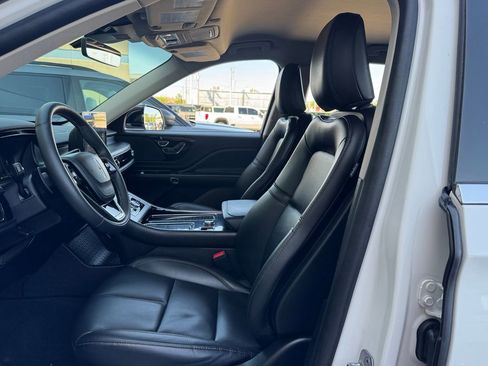 Used 2023 Lincoln Aviator AWD w/ Elements Package image 21