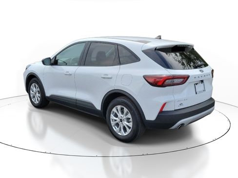 Used 2025 Ford Escape Active FWD image 4