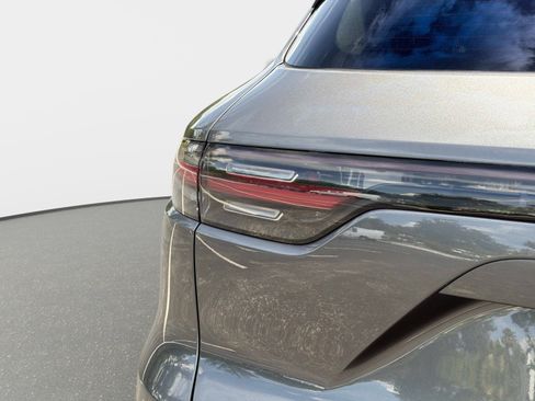 Used 2019 Porsche Cayenne S AWD/4WD image 15