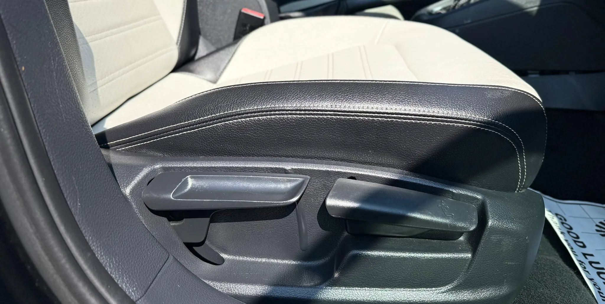 Used 2016 Volkswagen Jetta Sport FWD image 39