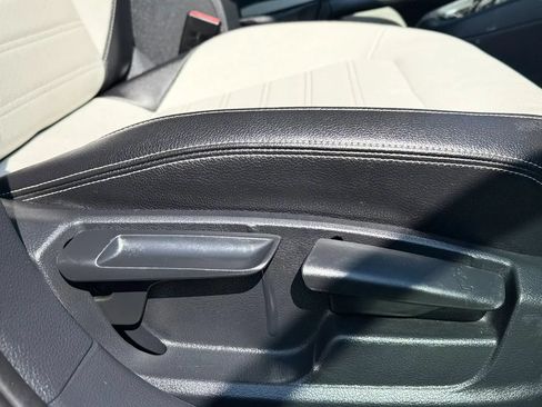 Used 2016 Volkswagen Jetta Sport FWD image 39