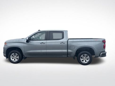 Used 2025 Chevrolet Silverado 1500 LT image 2
