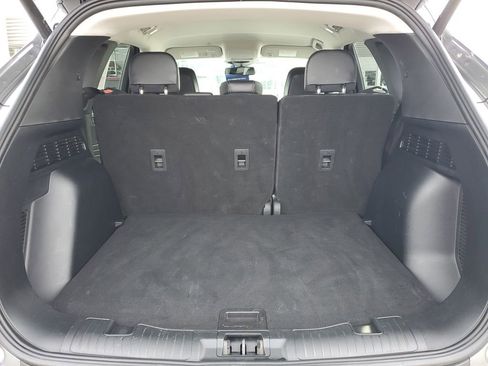 Certified 2025 Ford Escape Platinum image 32