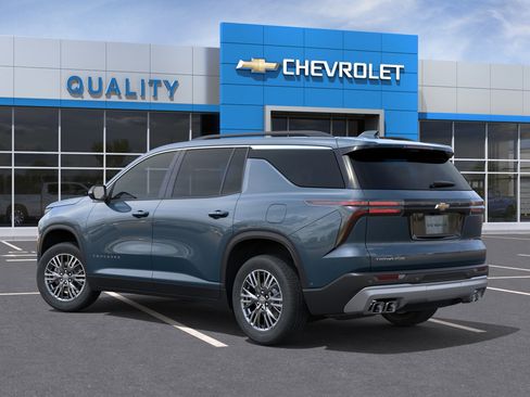 New 2026 Chevrolet Traverse LT w/ Driver Confidence Package FWD image 27