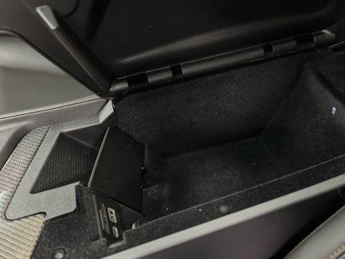 Used 2022 Cadillac CT5 V w/ LPO, ONYX Package image 31