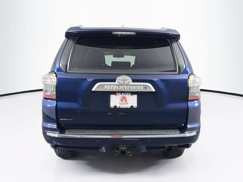 Used 2017 Toyota 4Runner Limited AWD/4WD image 8
