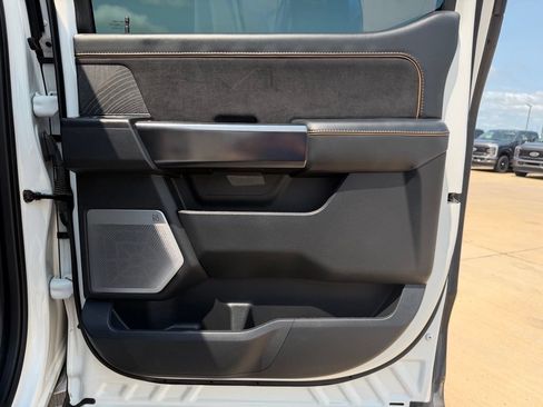 Used 2022 Ford F150 Platinum w/ Equipment Group 701A High AWD/4WD image 18