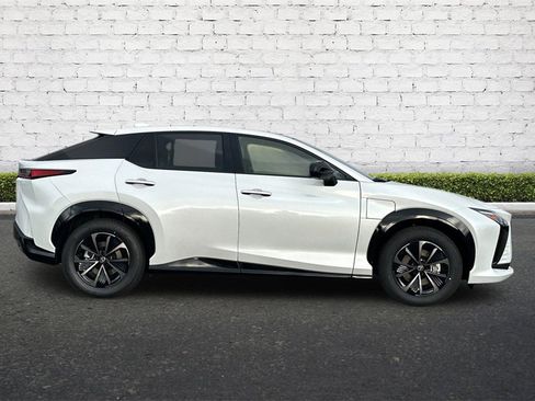 New 2026 Lexus RZ 450e AWD image 3
