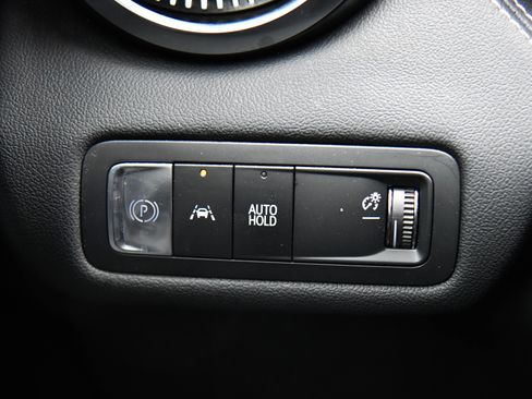 Used 2024 Chevrolet Blazer EV LT AWD/4WD image 39