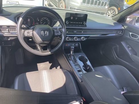 Used 2023 Honda Civic Sport image 17