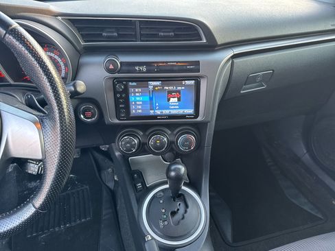 Used 2016 Scion tC image 10