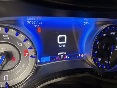 Used 2023 Chrysler 300 S image 24