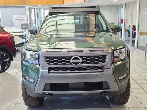 Used 2025 Nissan Frontier SV w/ SV Convenience Package AWD/4WD image 2