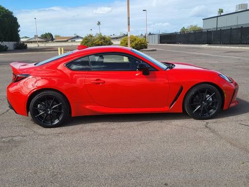 Used 2023 Toyota GR86 Premium image 10