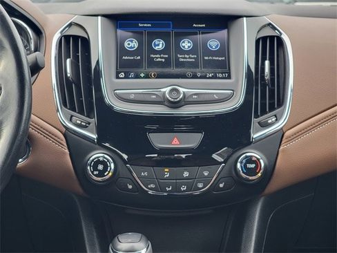 Used 2019 Chevrolet Cruze Diesel w/ Sun And Sound Package image 27