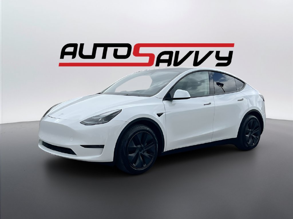 Used 2024 Tesla Model Y Long Range RWD image 3