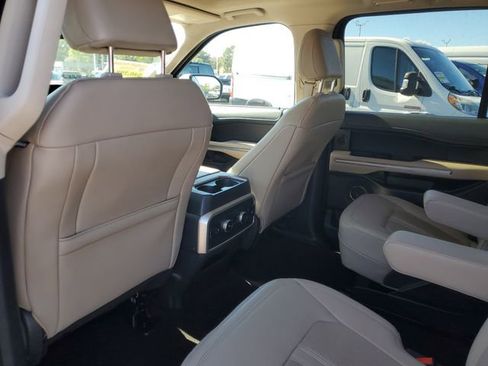 Certified 2023 Ford Expedition Limited image 13