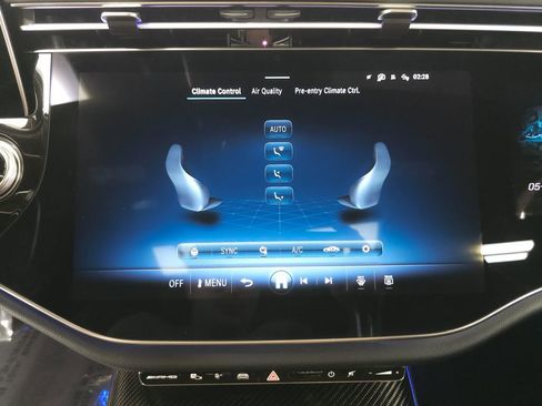 Certified 2025 Mercedes-Benz E 53 AMG e 4MATIC Sedan w/ Driver Assistance Package image 18