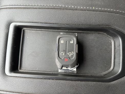 Used 2021 Chevrolet Silverado 1500 RST image 22