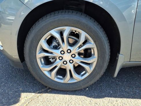 Used 2021 Buick Enclave Avenir w/ Avenir Technology Package image 9