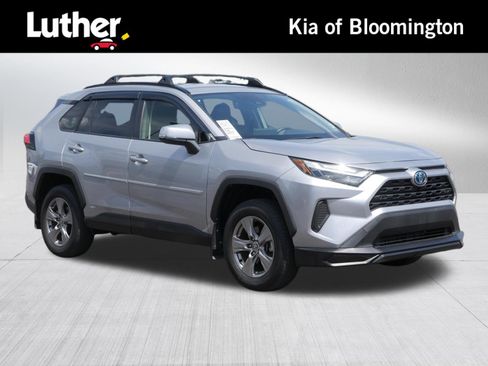 Used 2024 Toyota RAV4 LE AWD/4WD image 1