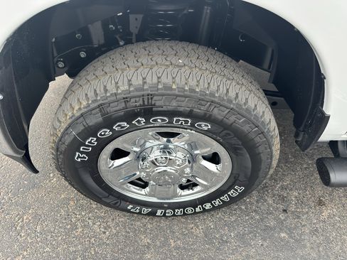 New 2026 RAM 2500 Tradesman AWD/4WD image 37